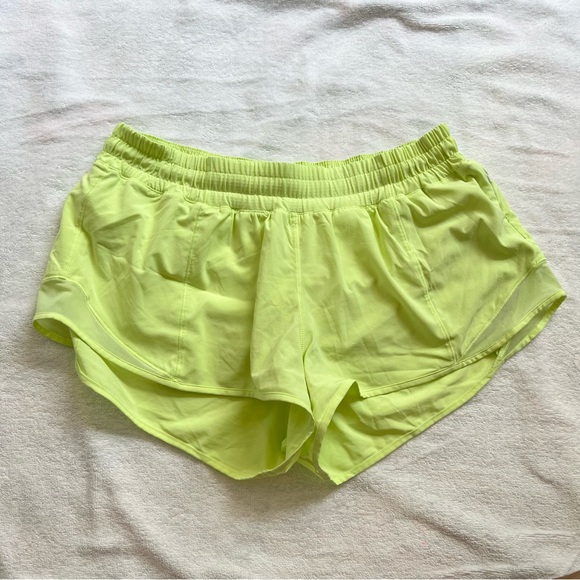 lululemon athletica Pants - EUC Lululemon Hotty Hot Shorts